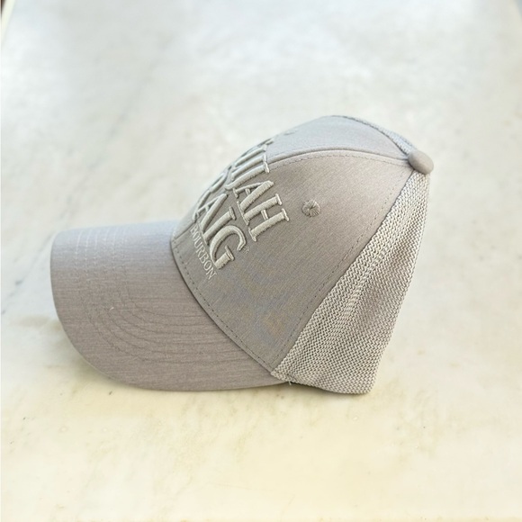 Elijah Craig Raised Logo Gray Baseball Trucker Cap - Picture 2 of 3